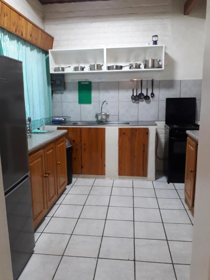 Protea Park Self Catering Guesthouse Rustenburg Dış mekan fotoğraf